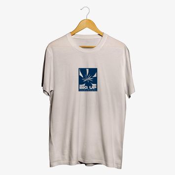 camiseta-big-up-muda-bege-estampa-frente-e-verso-camiseta-big-up-muda-00602438507474-26060243850747